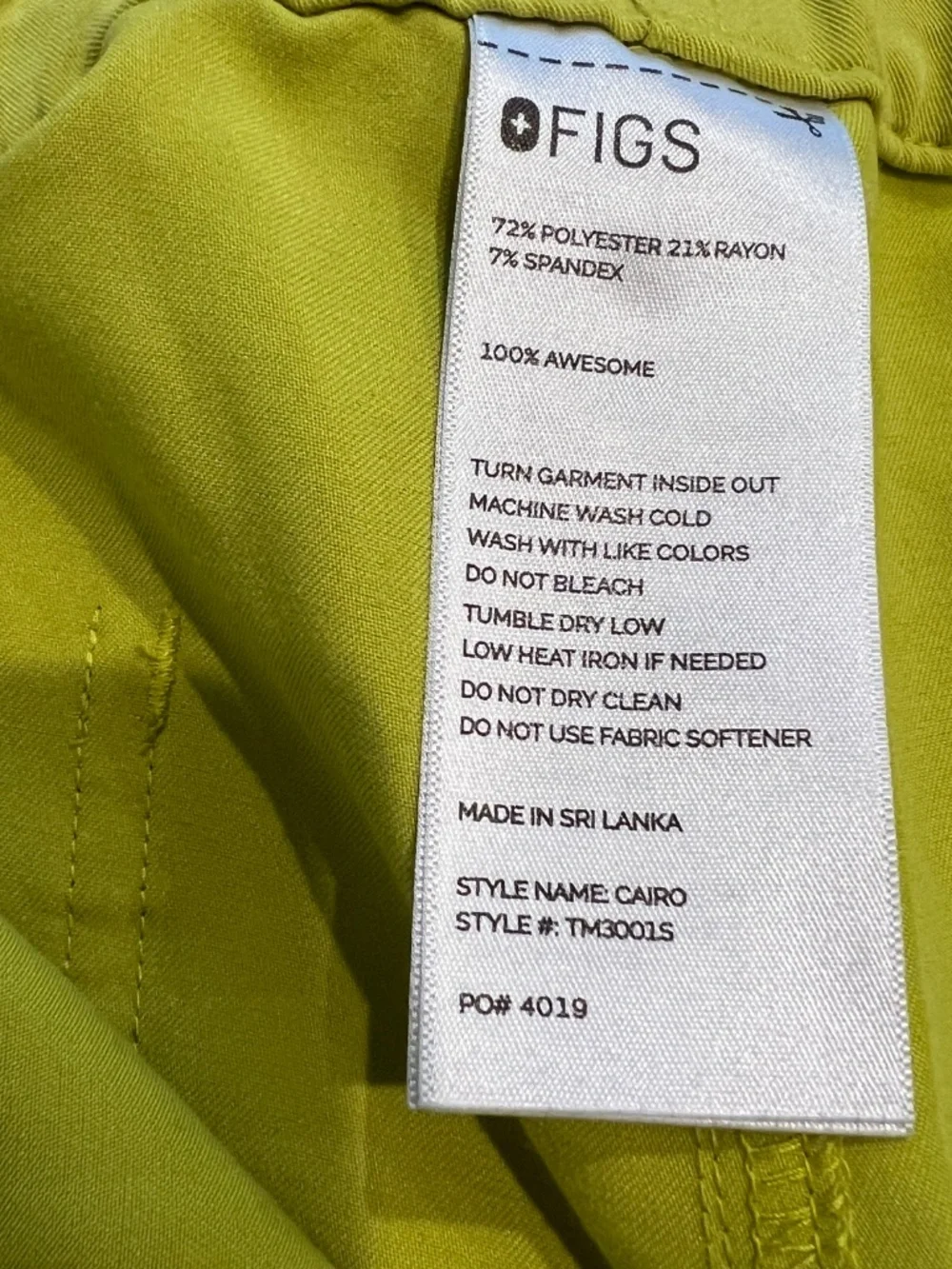 FIGS Men Small Short Cairo Cargo Scrub Pants Neon Yellow TM3001S medical uniform